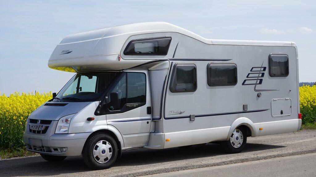 RV, Motorhome, Campervan, or Caravan? 🚐 Find Your Perfect Travel Companion! https://anshulbohre.com/