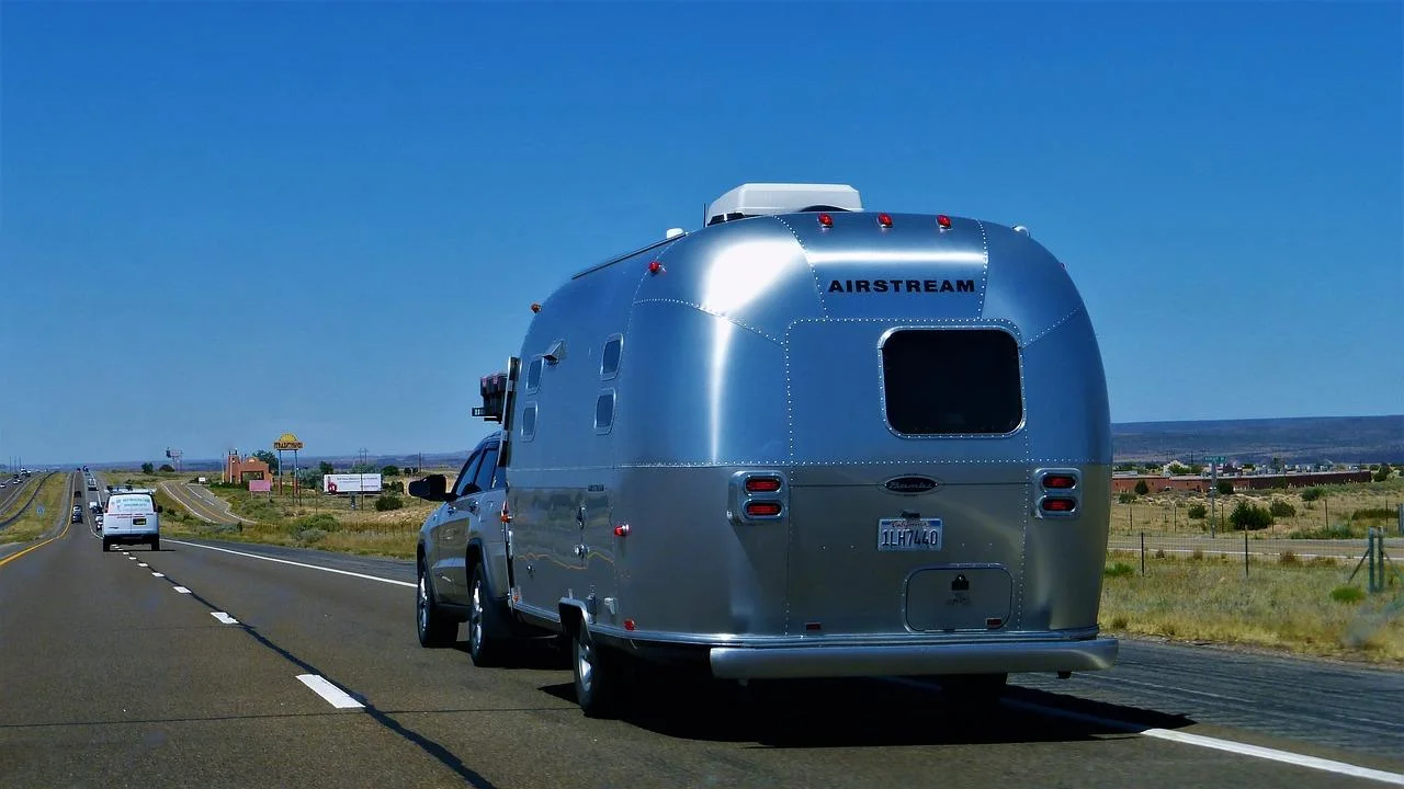 RV, Motorhome, Campervan, or Caravan? 🚐 Find Your Perfect Travel Companion! https://anshulbohre.com/